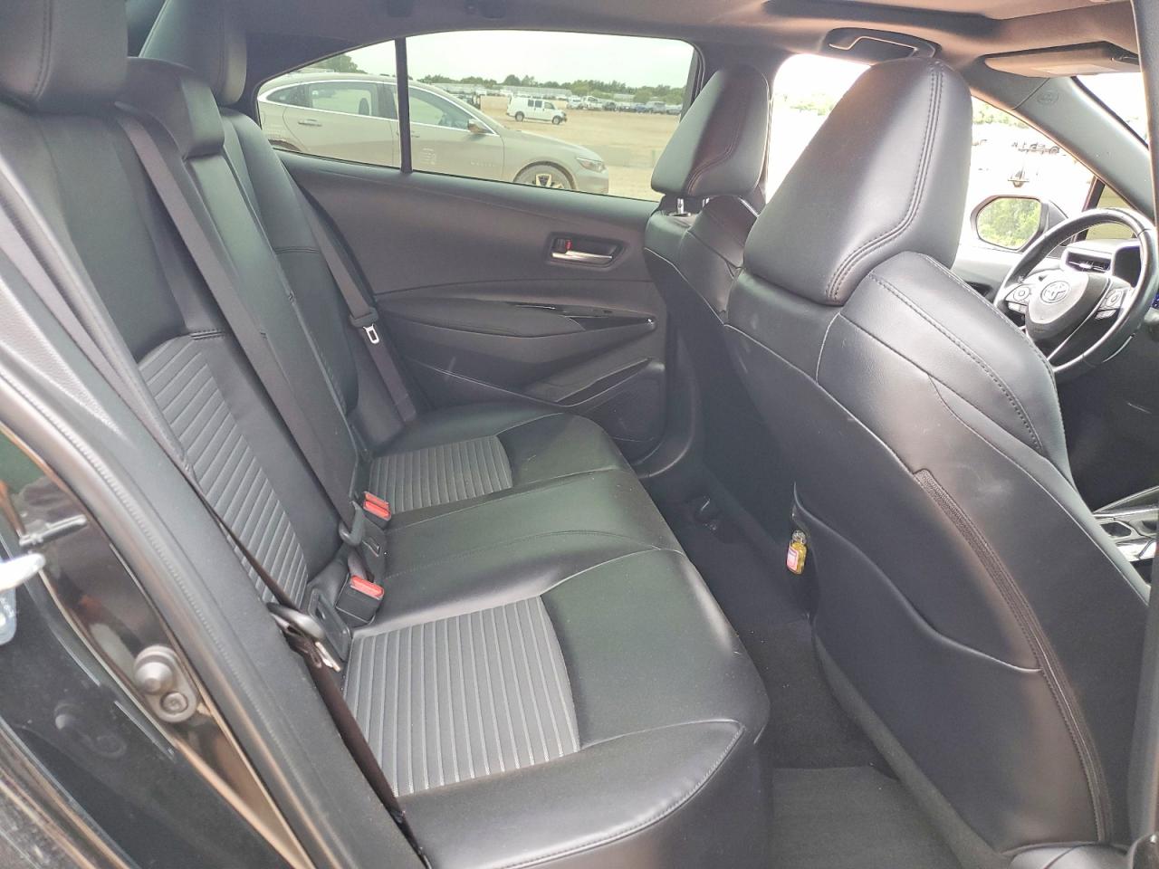 2020 TOYOTA COROLLA XSE photo 28