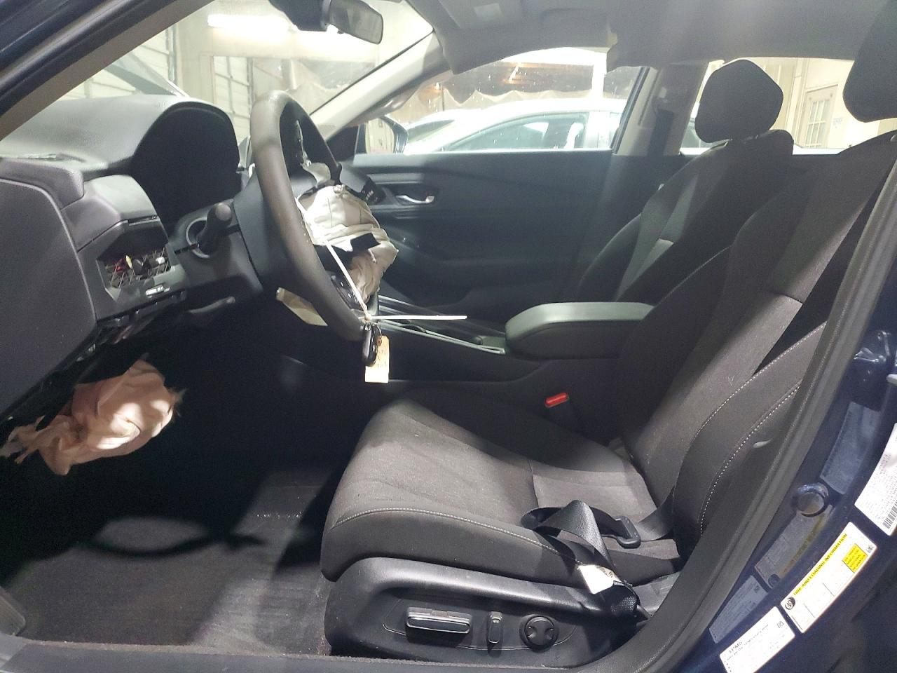 2025 HONDA ACCORD SE photo 13