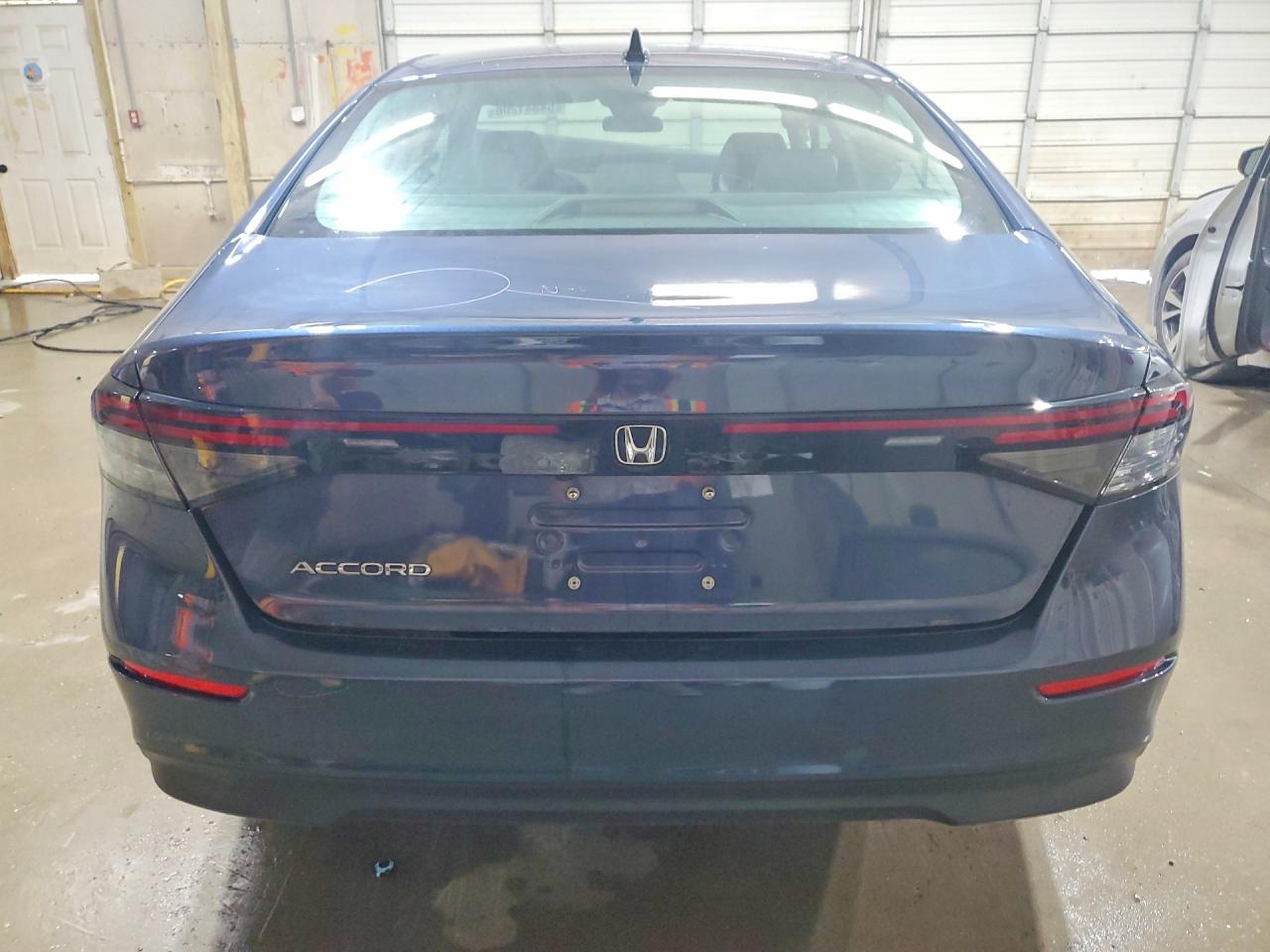 2025 HONDA ACCORD SE photo 11