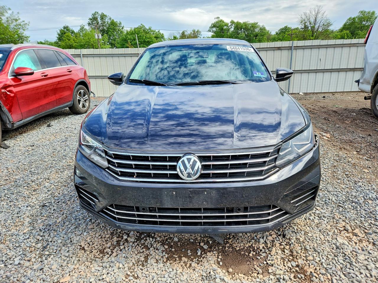 2017 VOLKSWAGEN PASSAT R-LINE photo 13