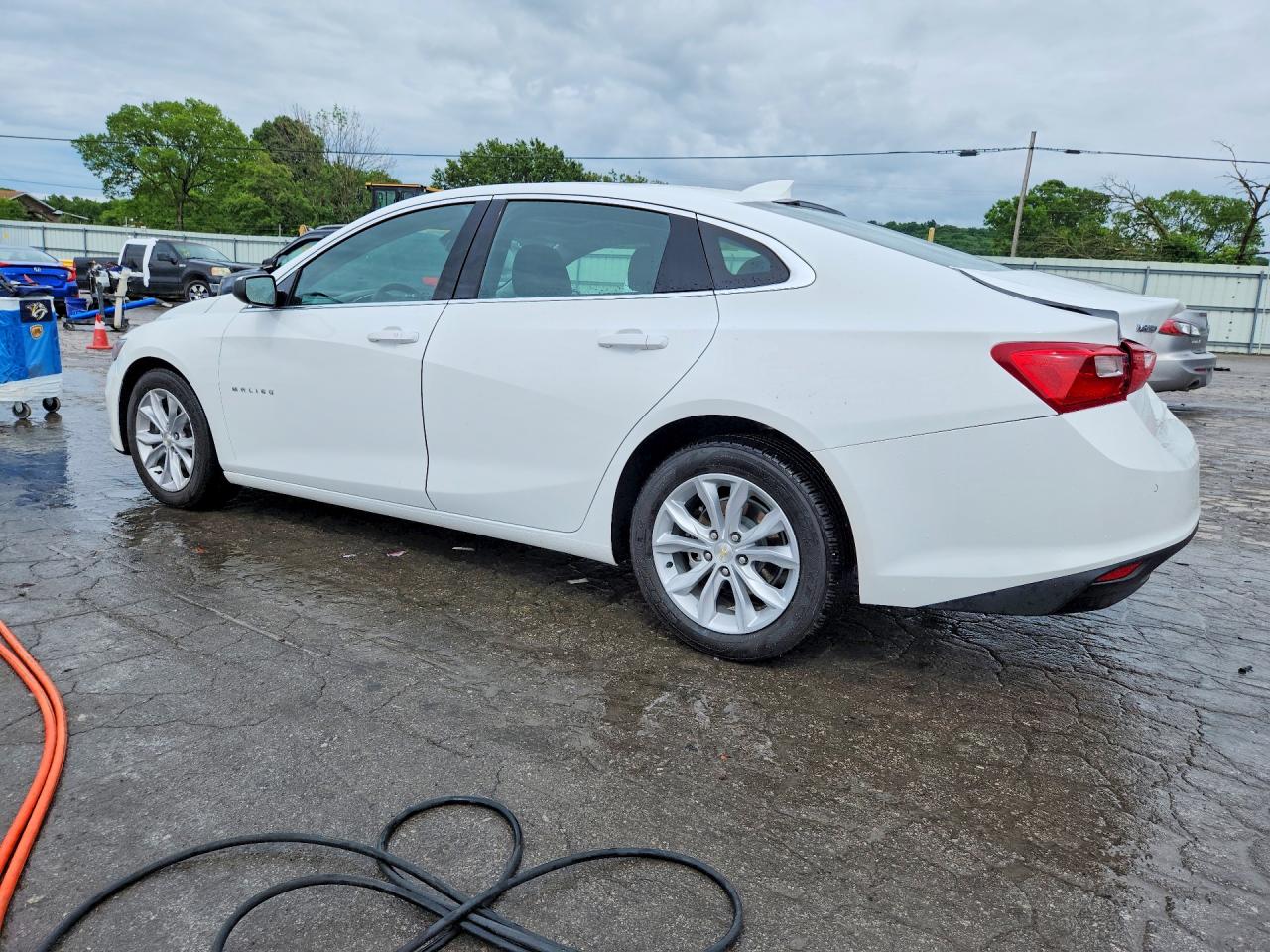 2024 CHEVROLET MALIBU LT photo 3