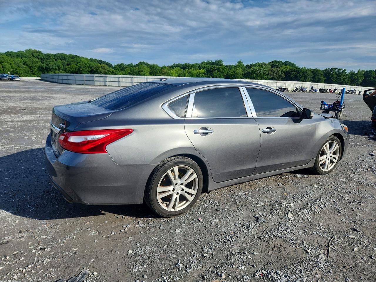 2017 NISSAN ALTIMA 3.5 SL photo 3