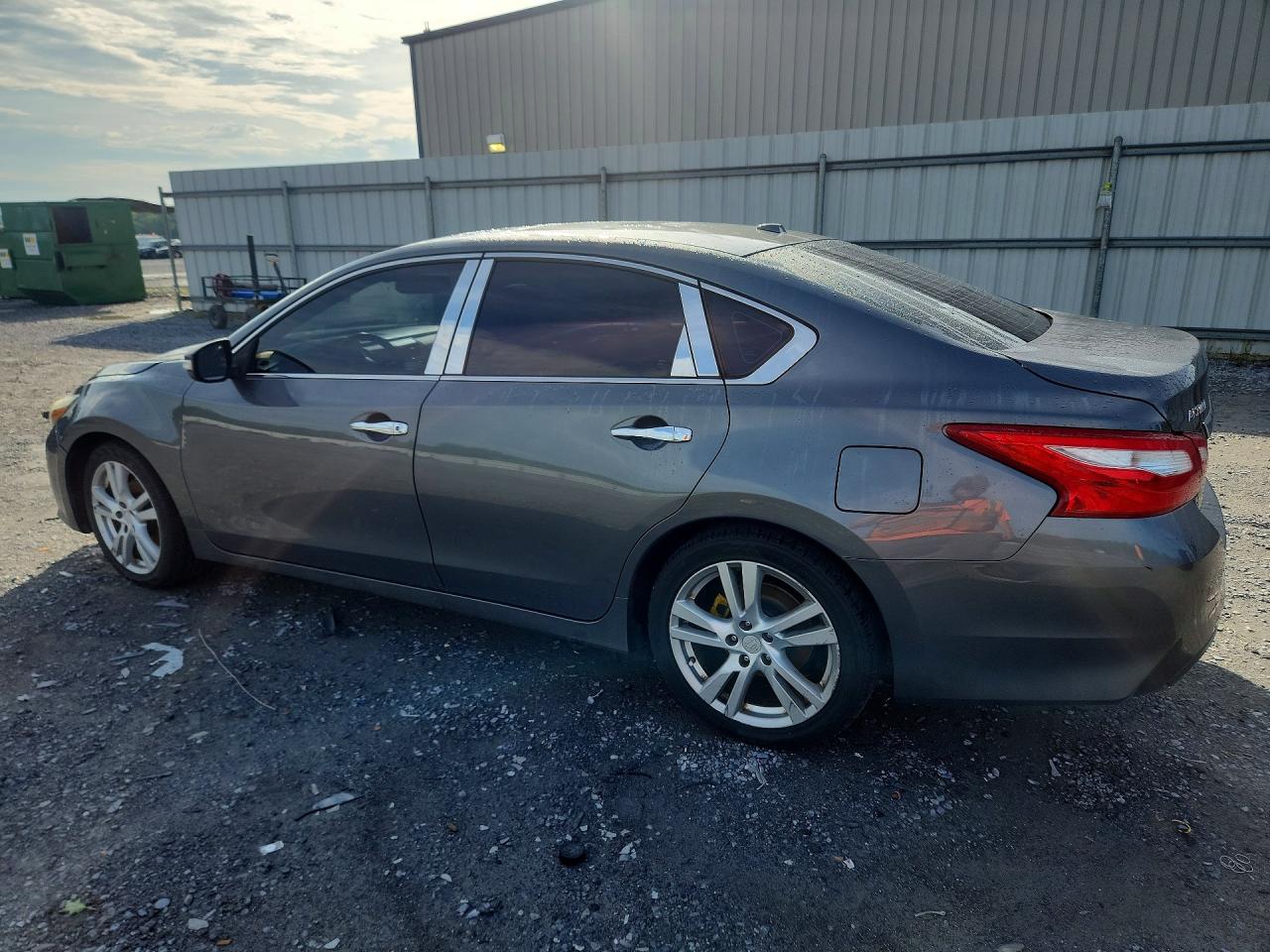 2017 NISSAN ALTIMA 3.5 SL photo 2