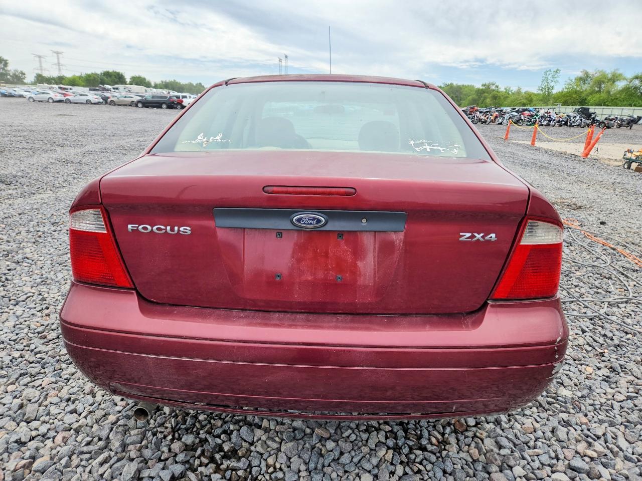 2006 FORD FOCUS ZX4 photo 6