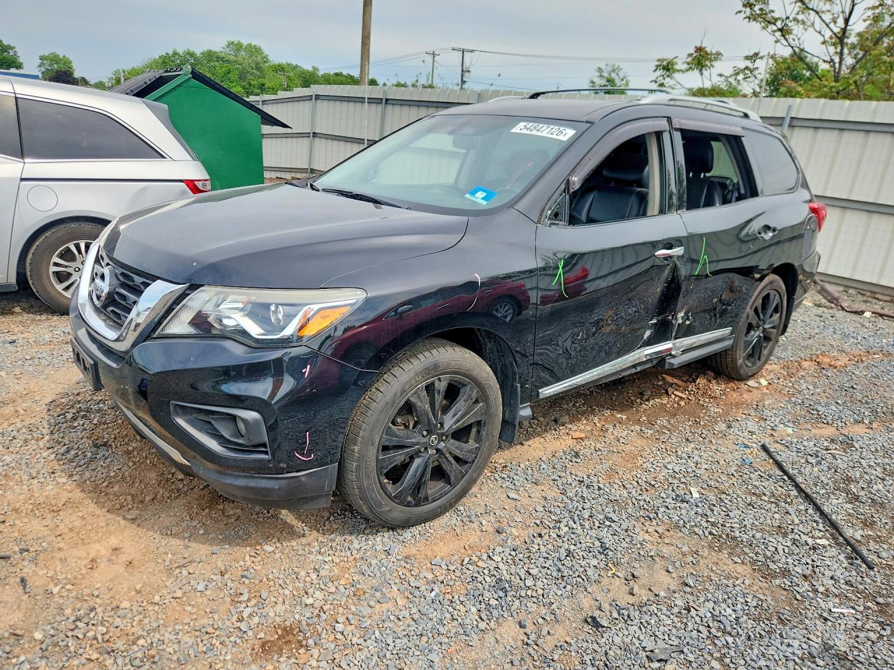 2017 NISSAN PATHFINDER