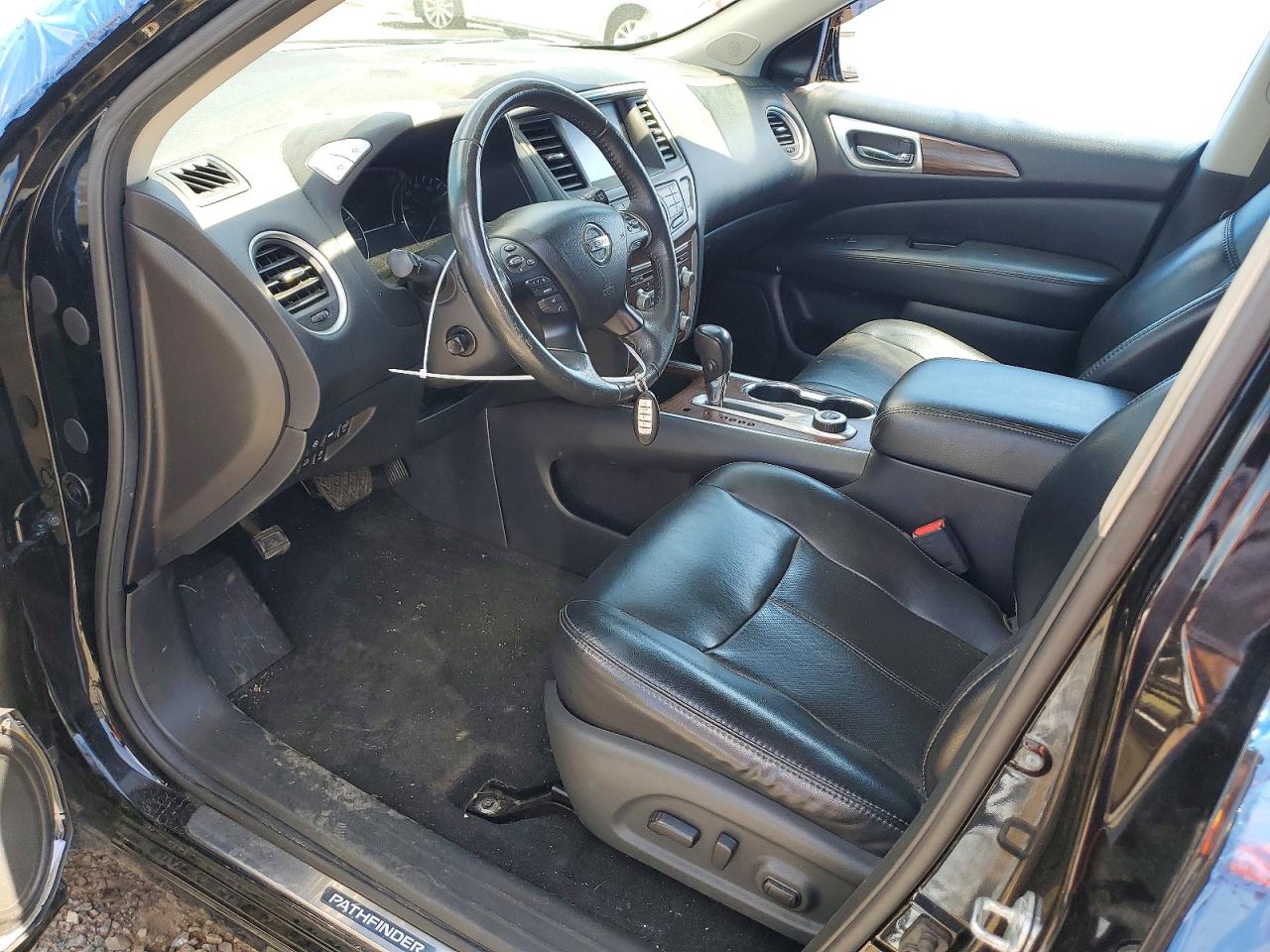 2017 NISSAN PATHFINDER PLATINUM photo 19