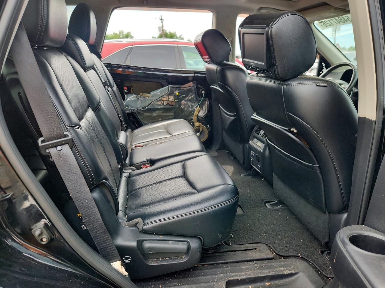 2017 NISSAN PATHFINDER PLATINUM photo 31