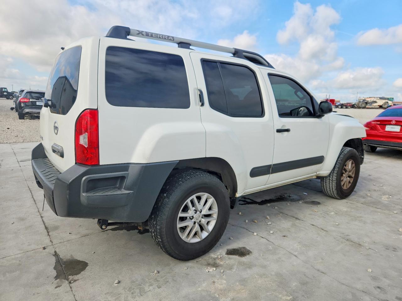 2014 NISSAN XTERRA S photo 5