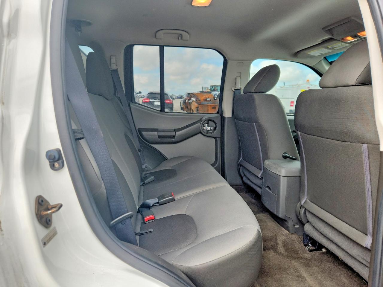 2014 NISSAN XTERRA S photo 21