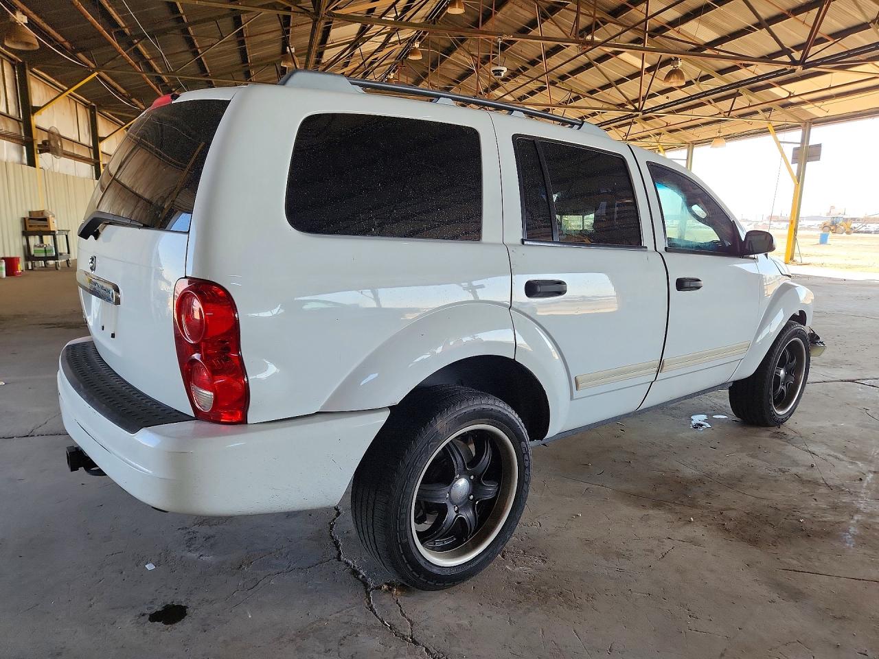 2005 DODGE DURANGO SLT photo 7