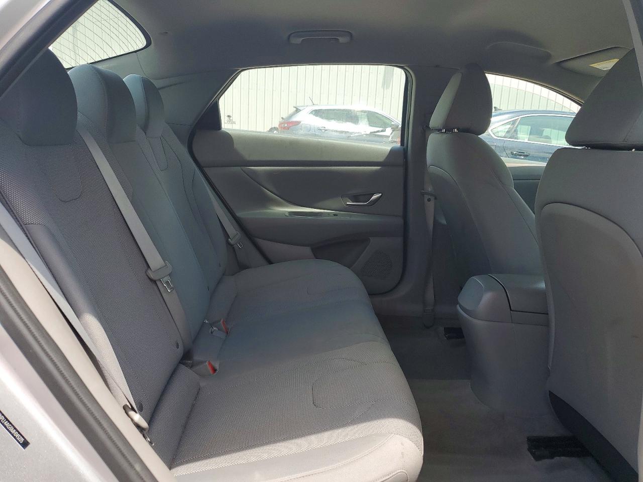 2021 HYUNDAI ELANTRA SE photo 19