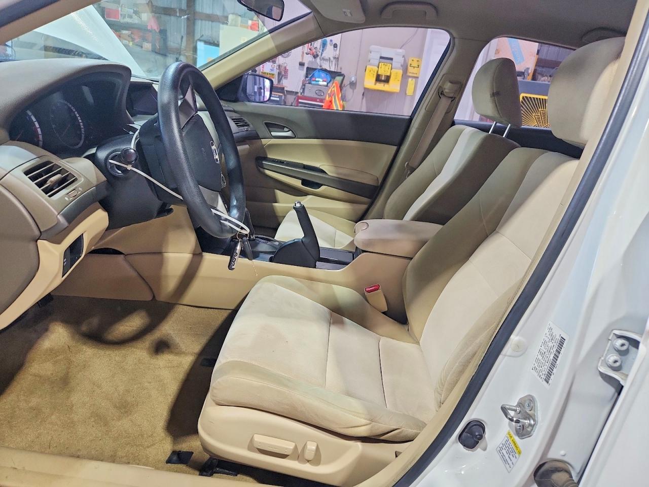 2008 HONDA ACCORD LXP photo 19