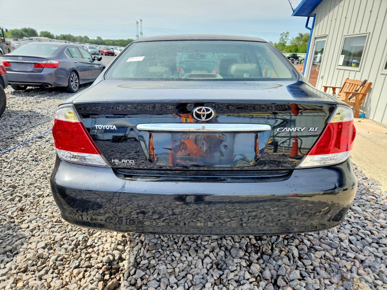 2005 TOYOTA CAMRY XLE photo 6