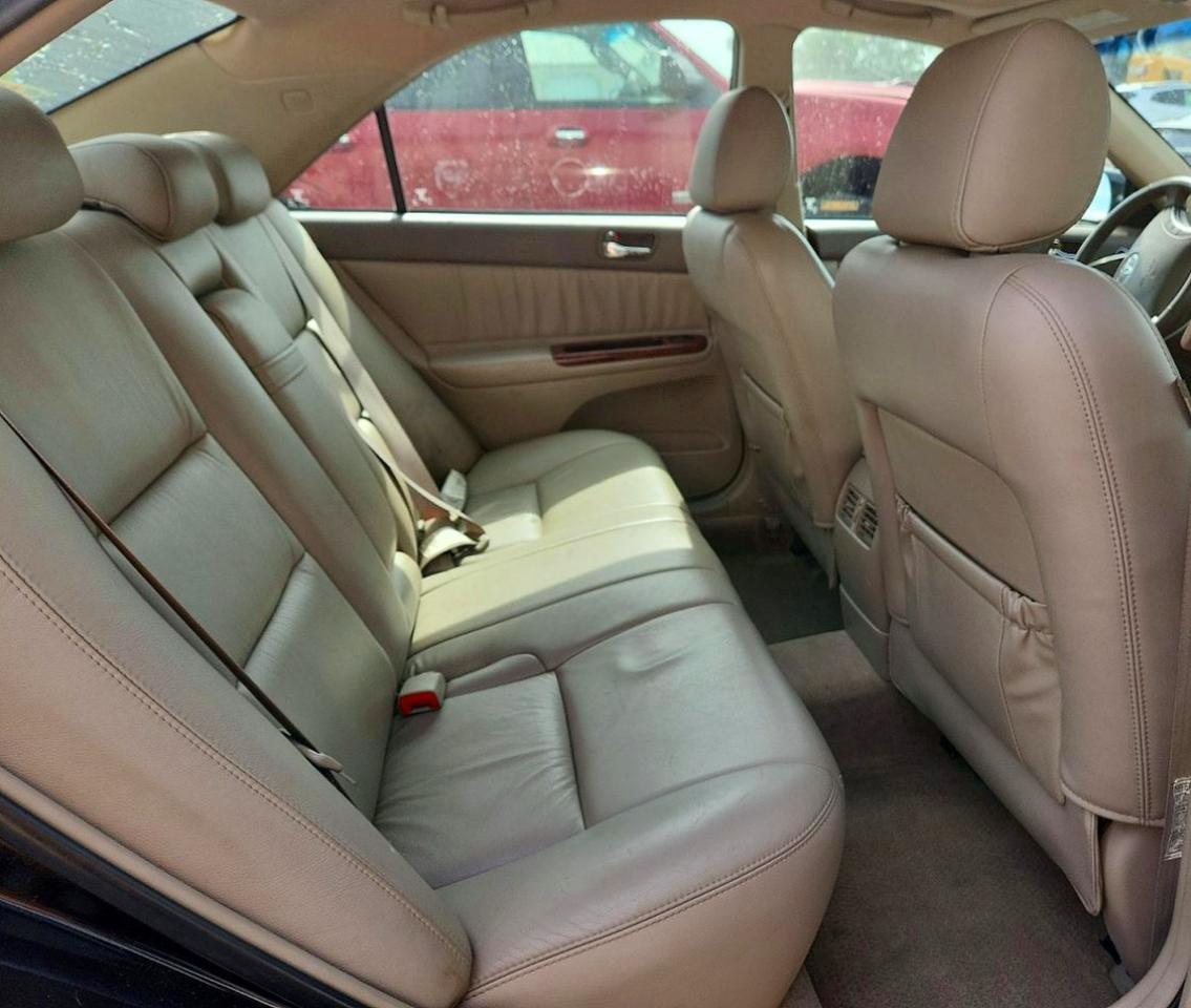 2005 TOYOTA CAMRY XLE photo 10