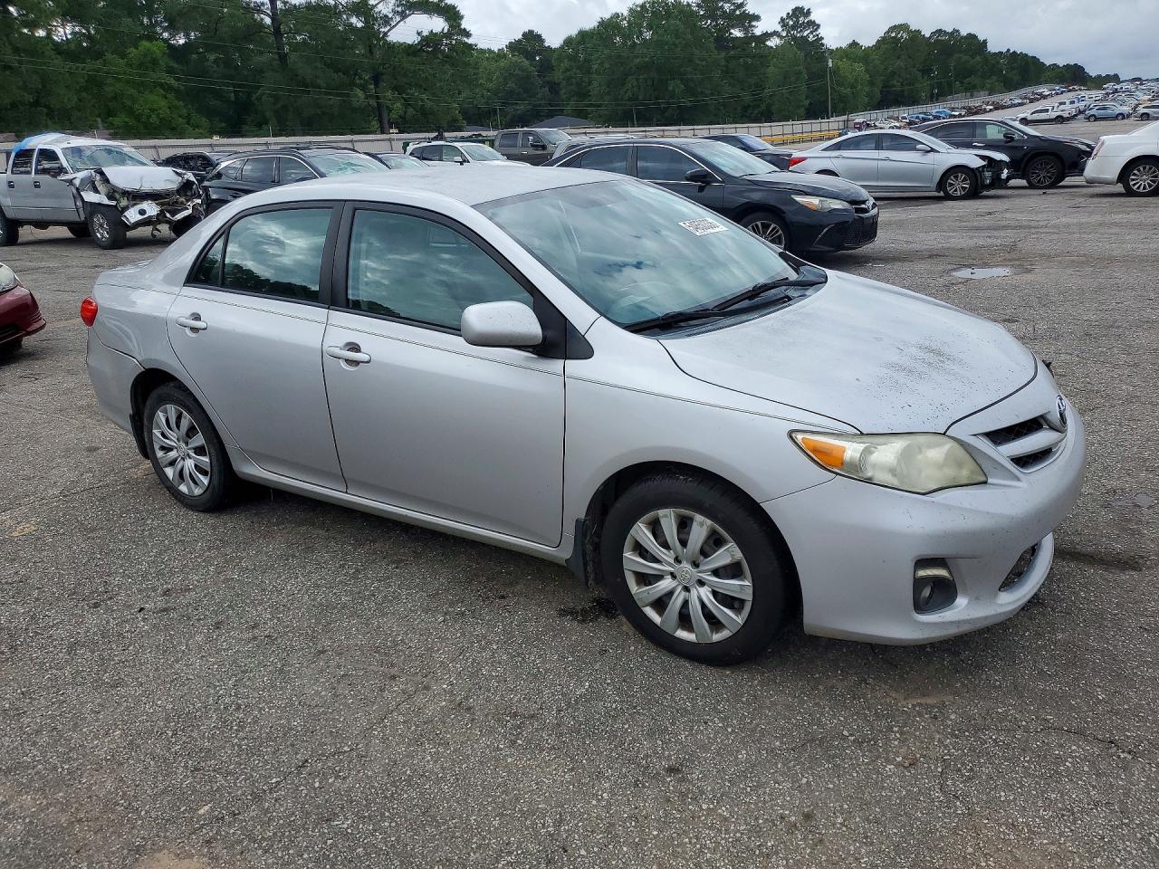 2012 TOYOTA COROLLA LE photo 4