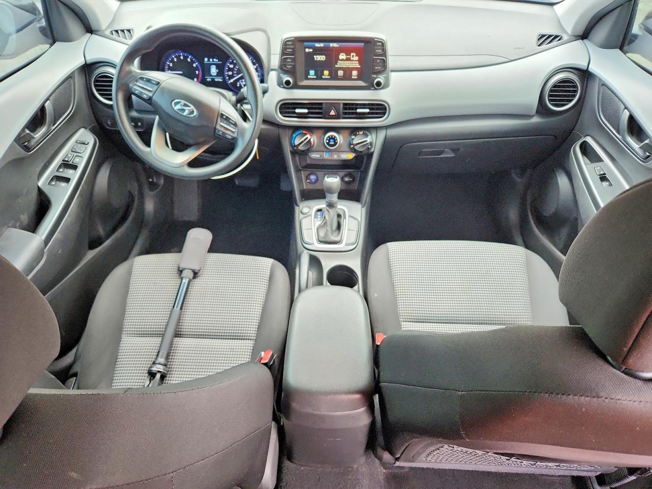 2020 HYUNDAI KONA SE photo 22