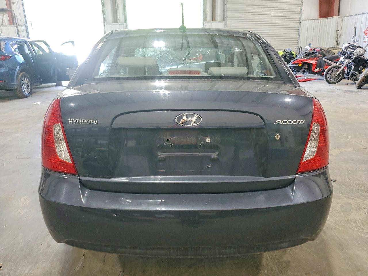 2011 HYUNDAI ACCENT GLS photo 16