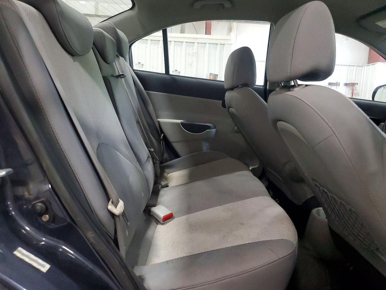 2011 HYUNDAI ACCENT GLS photo 28