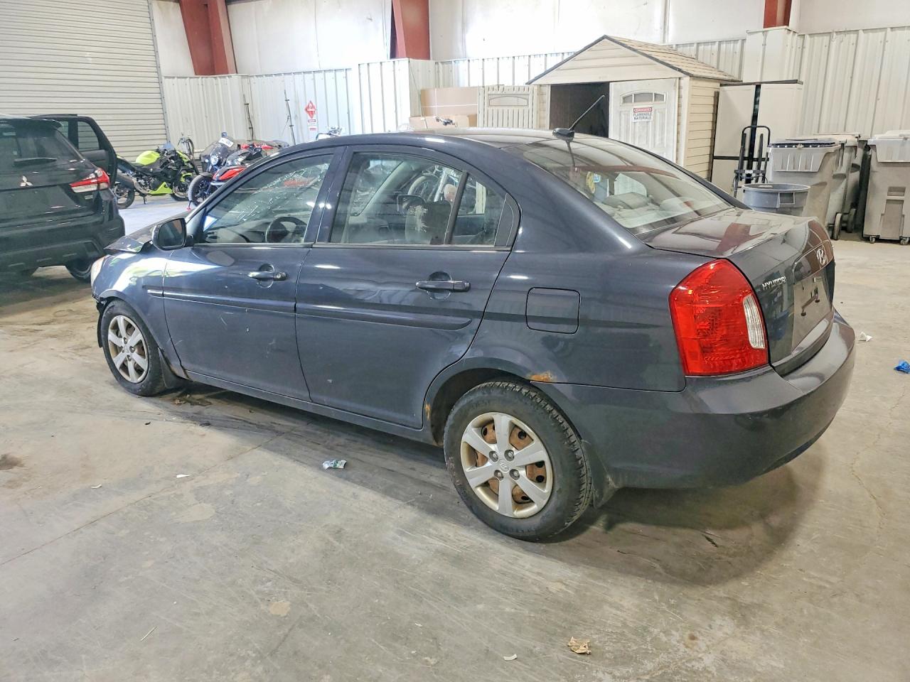 2011 HYUNDAI ACCENT GLS photo 4