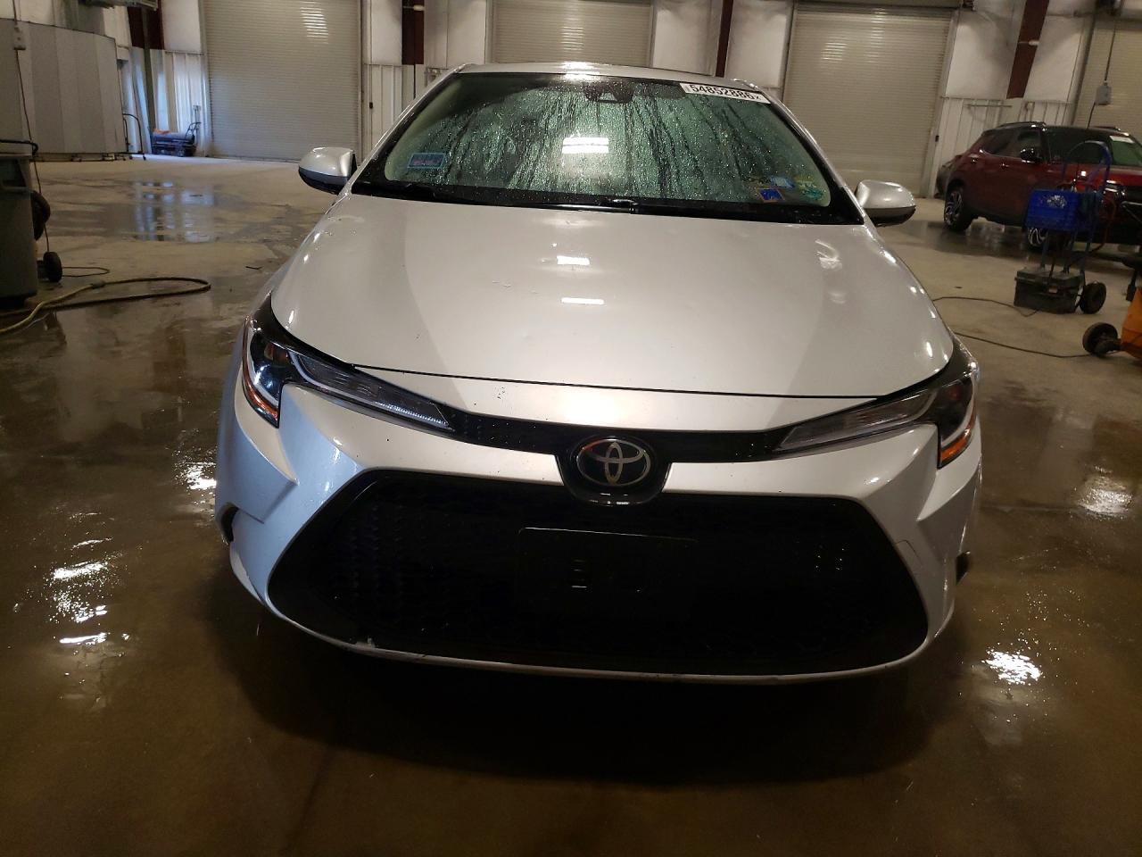 2021 TOYOTA COROLLA LE photo 5