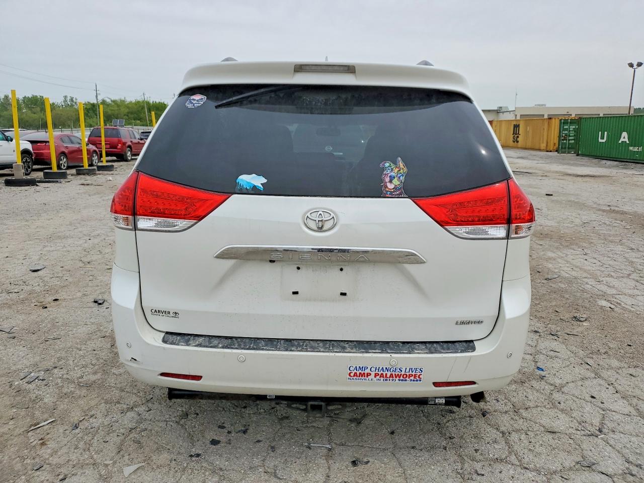 2014 TOYOTA SIENNA LIMITED 7-PASSENGER photo 6