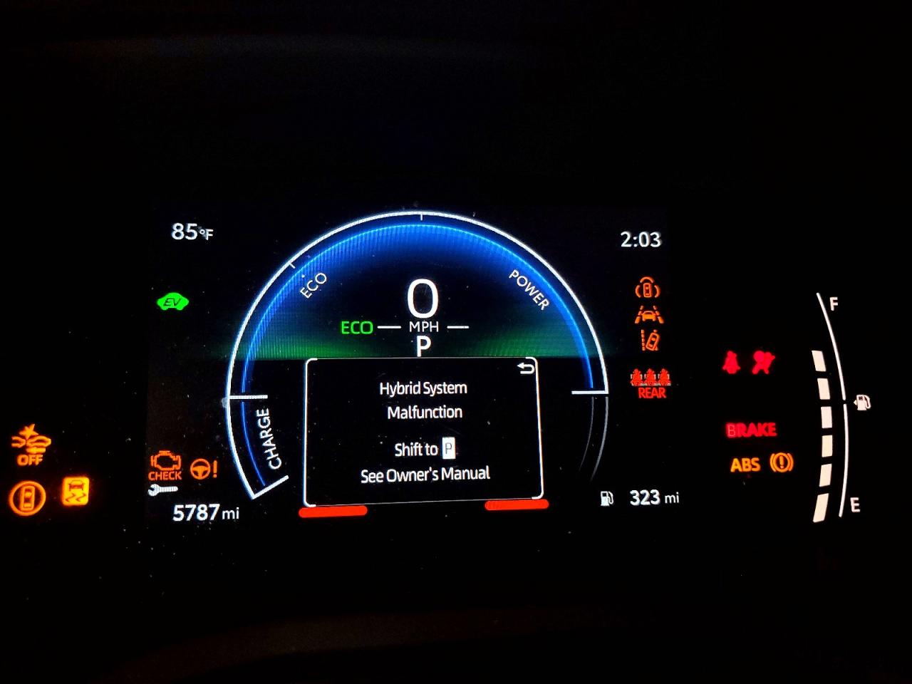 2025 TOYOTA CAMRY SE photo 9