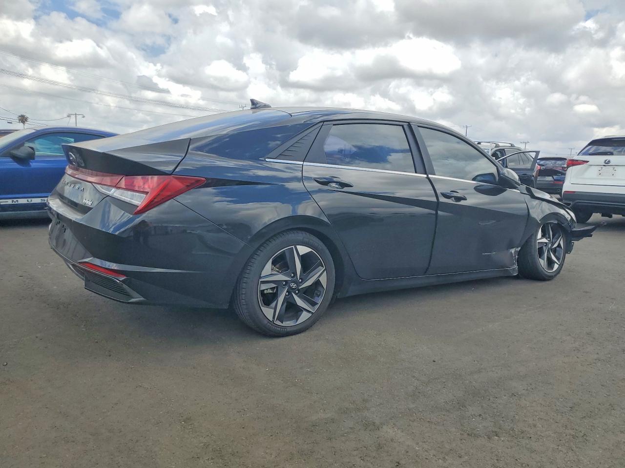 2023 HYUNDAI ELANTRA LIMITED photo 7