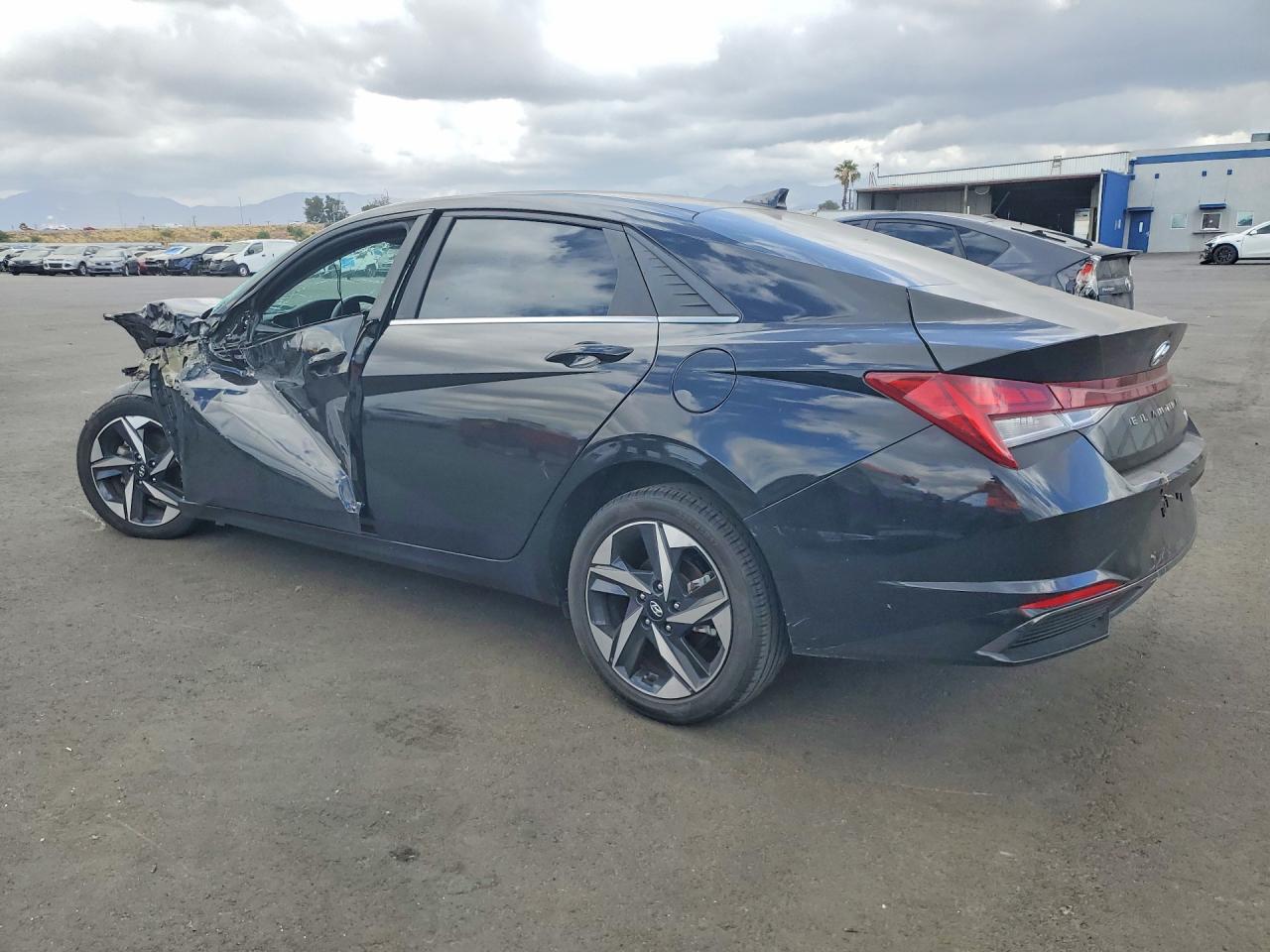 2023 HYUNDAI ELANTRA LIMITED photo 4