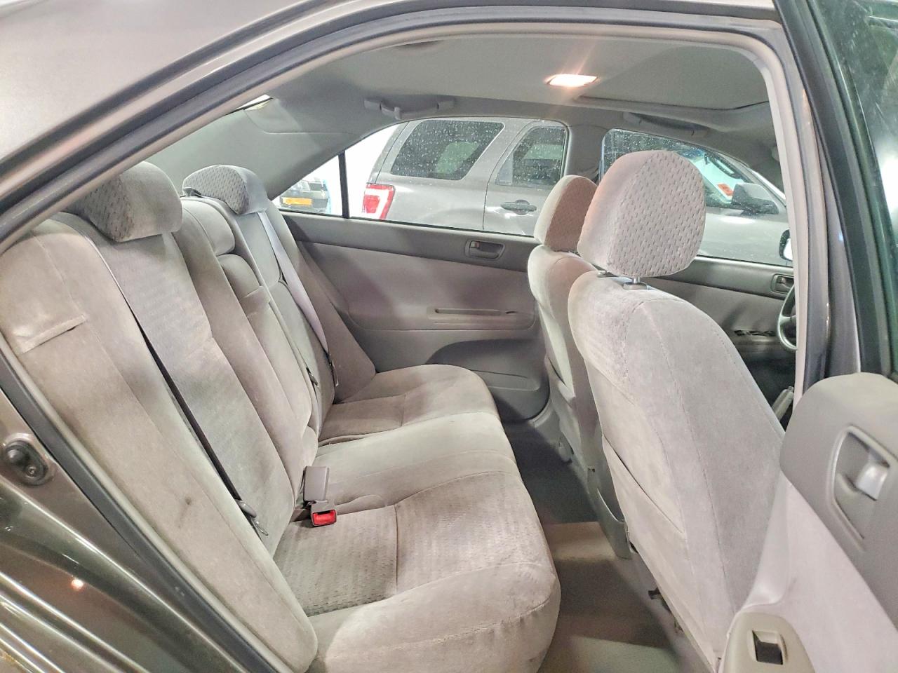 2002 TOYOTA CAMRY LE photo 19