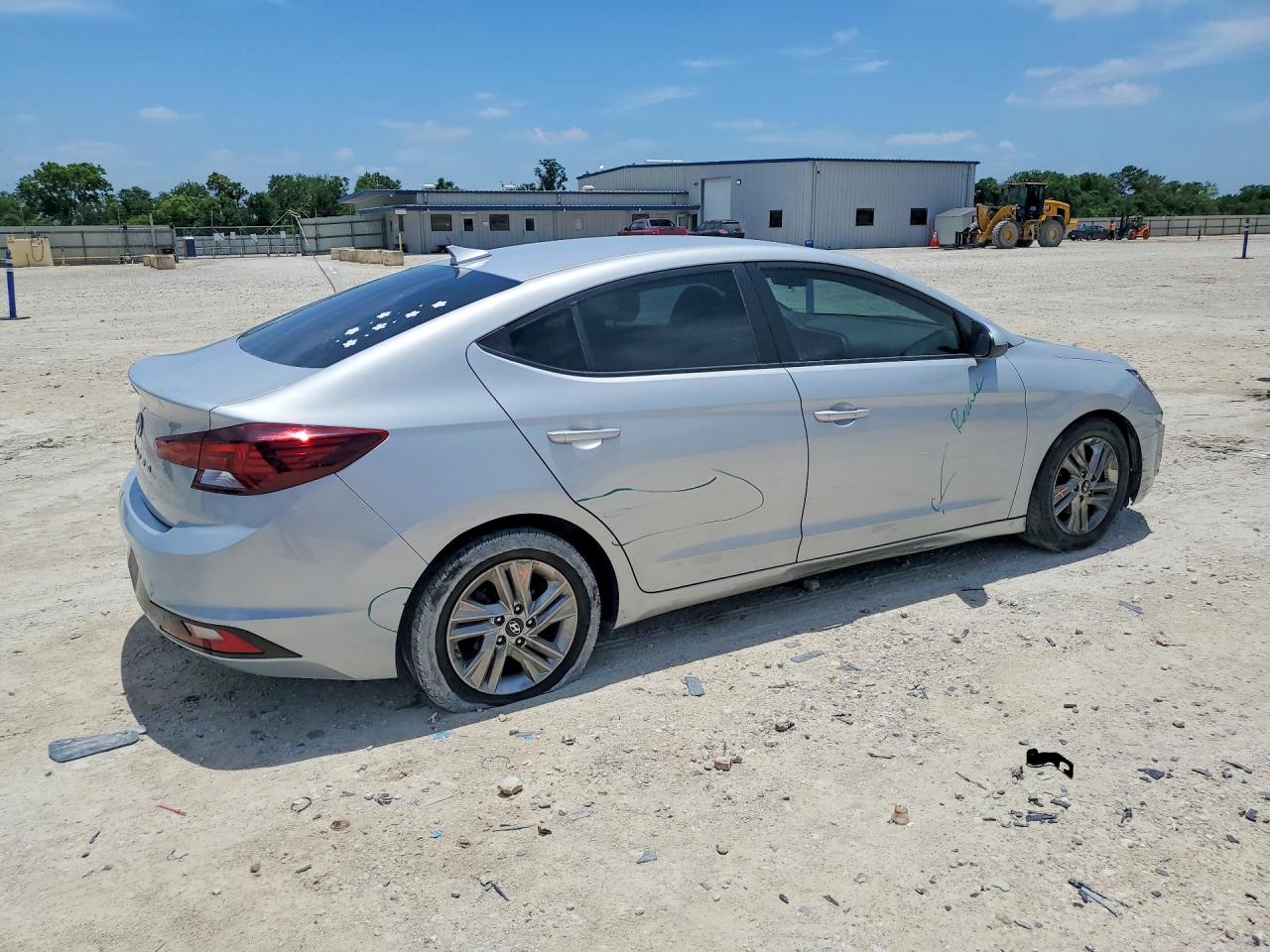 2019 HYUNDAI ELANTRA SEL photo 5