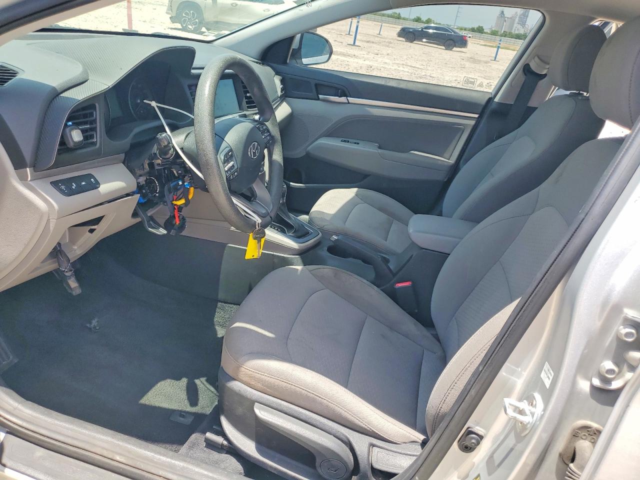 2019 HYUNDAI ELANTRA SEL photo 13