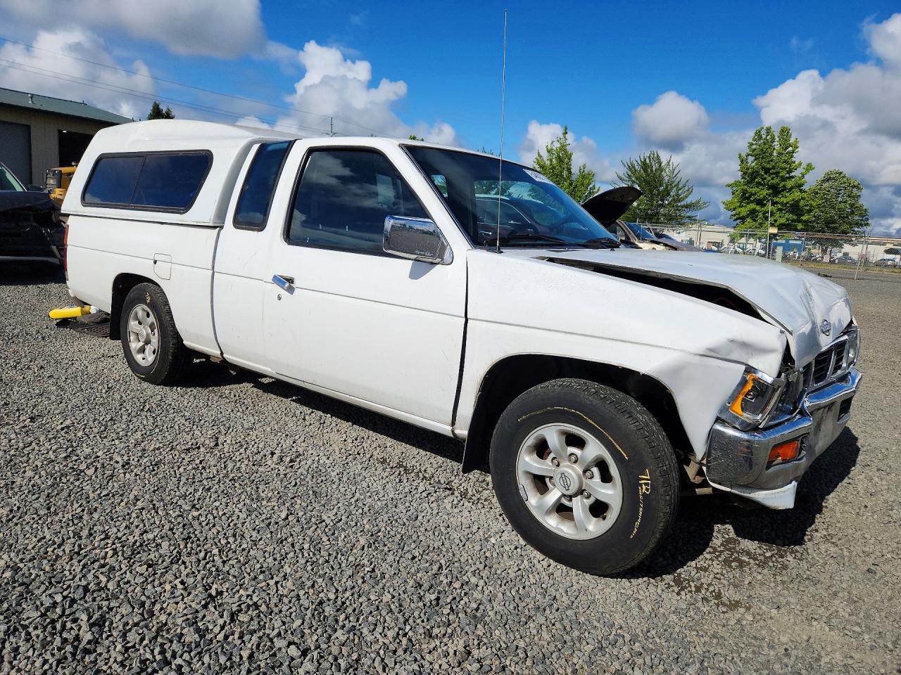 1995 NISSAN TRUCK KING CAB XE photo 10