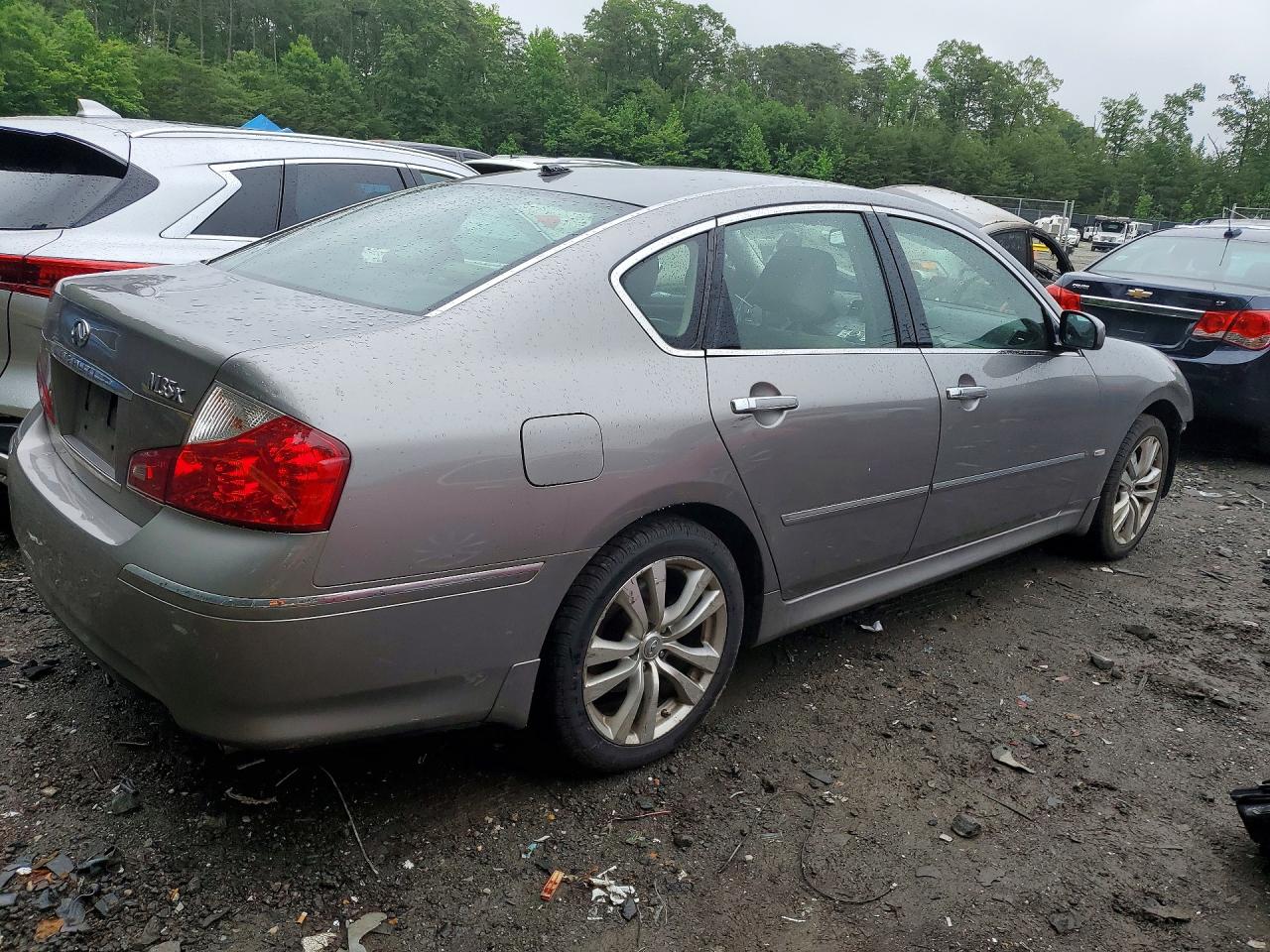 2010 INFINITI M35 X photo 5