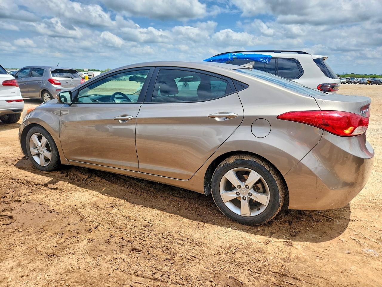 2013 HYUNDAI ELANTRA GLS photo 3