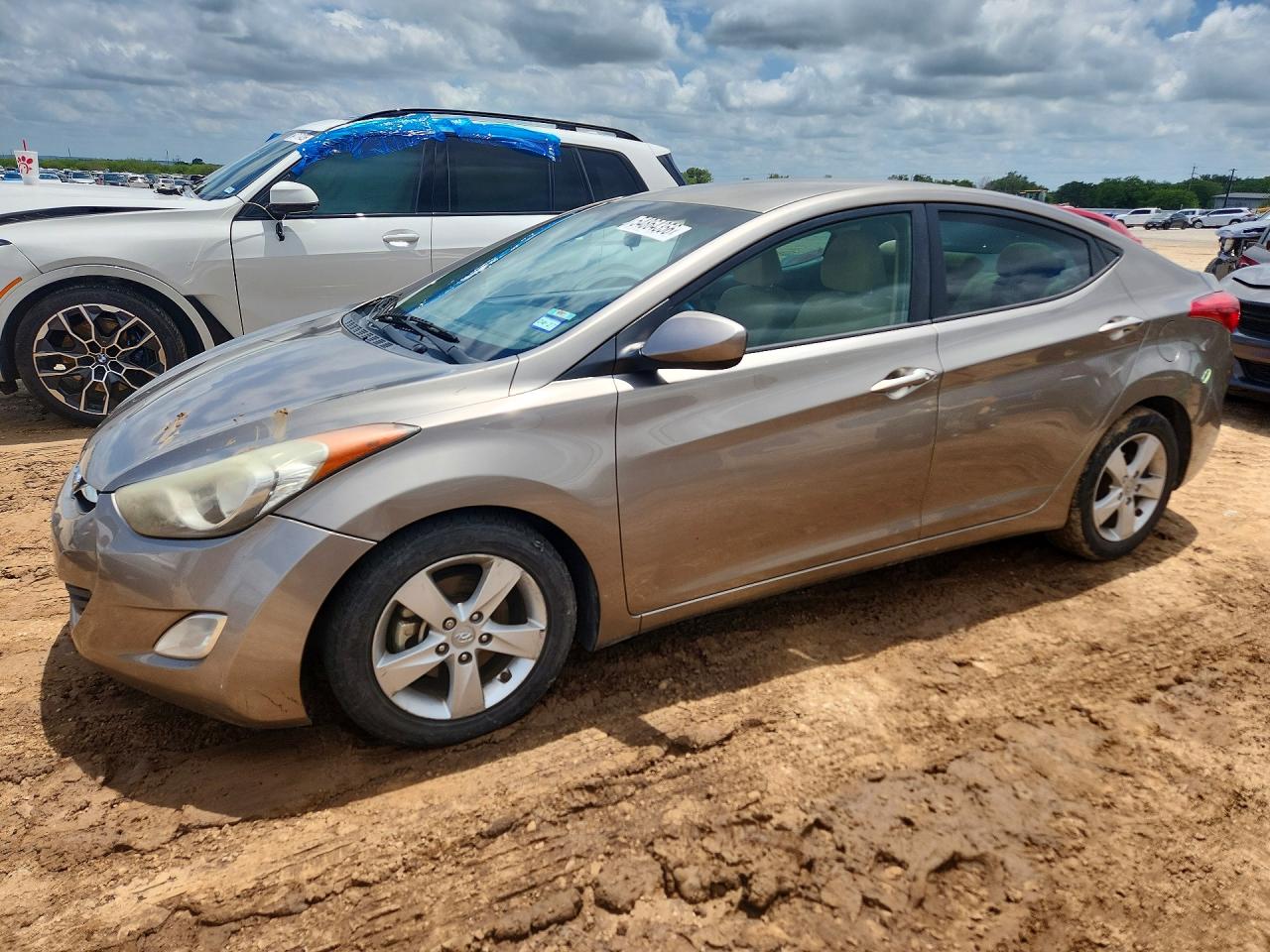 2013 HYUNDAI ELANTRA