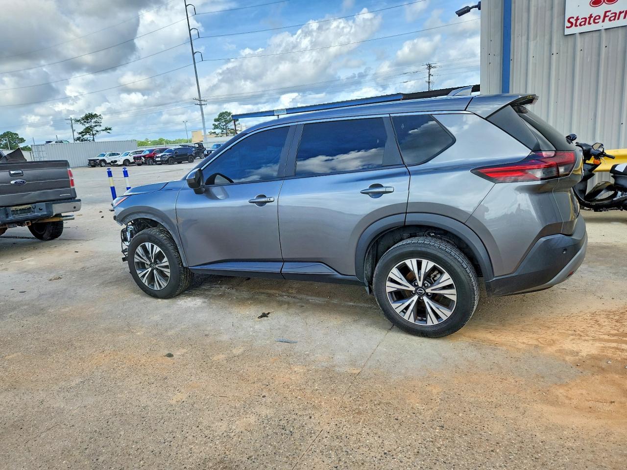 2023 NISSAN ROGUE SV photo 4