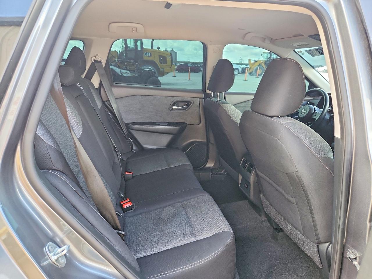 2023 NISSAN ROGUE SV photo 31