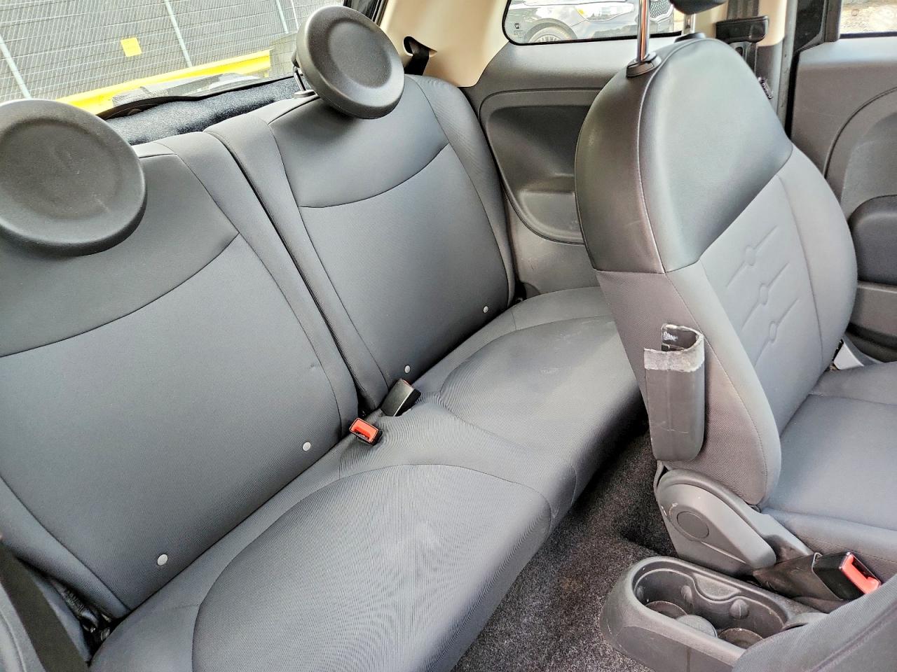 2012 FIAT 500 POP photo 19