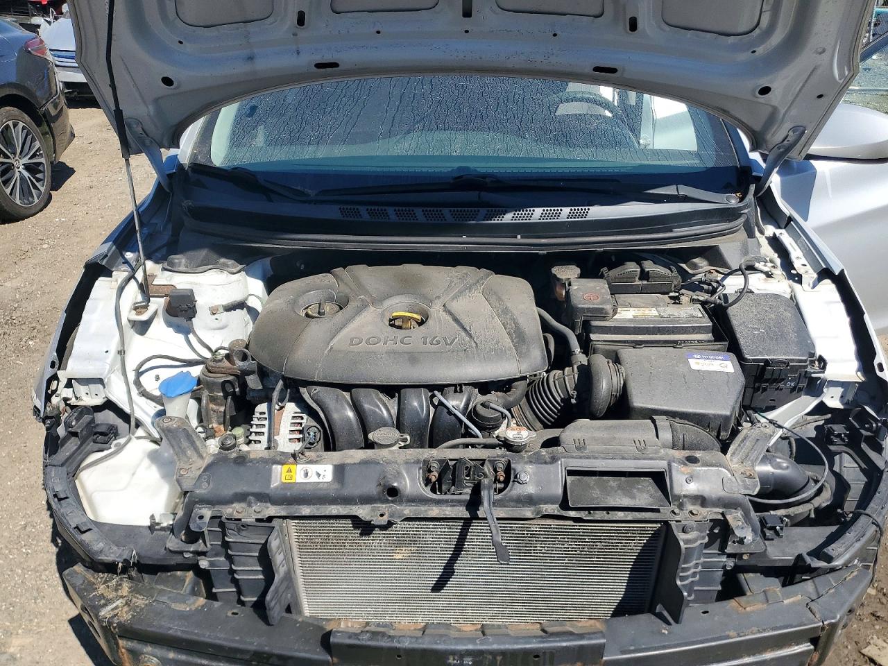 2014 HYUNDAI ELANTRA SE photo 21