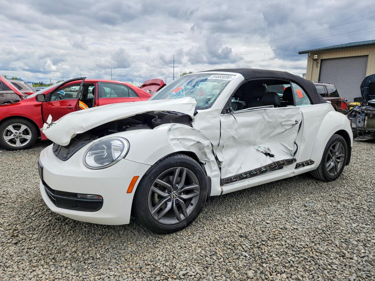 2013 VOLKSWAGEN BEETLE