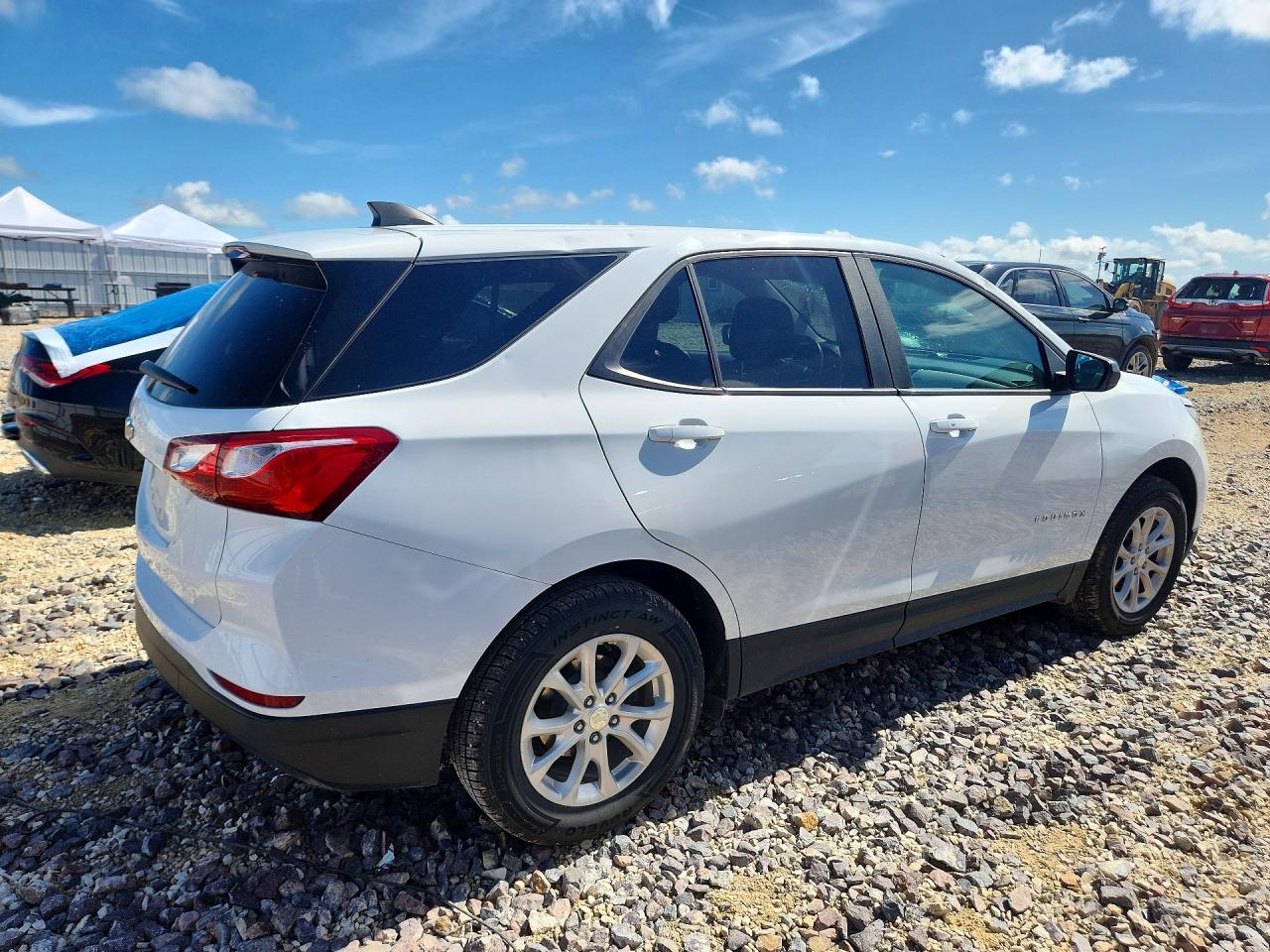 2020 CHEVROLET EQUINOX LS photo 3