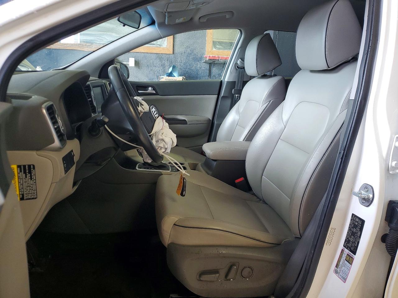 2017 KIA SPORTAGE EX photo 13