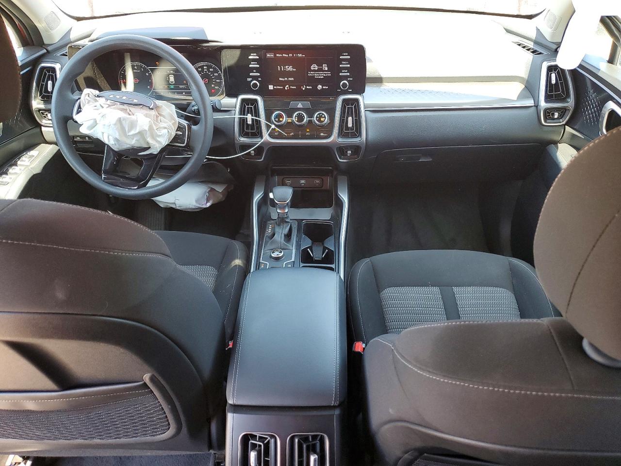 2022 KIA SORENTO LX photo 8