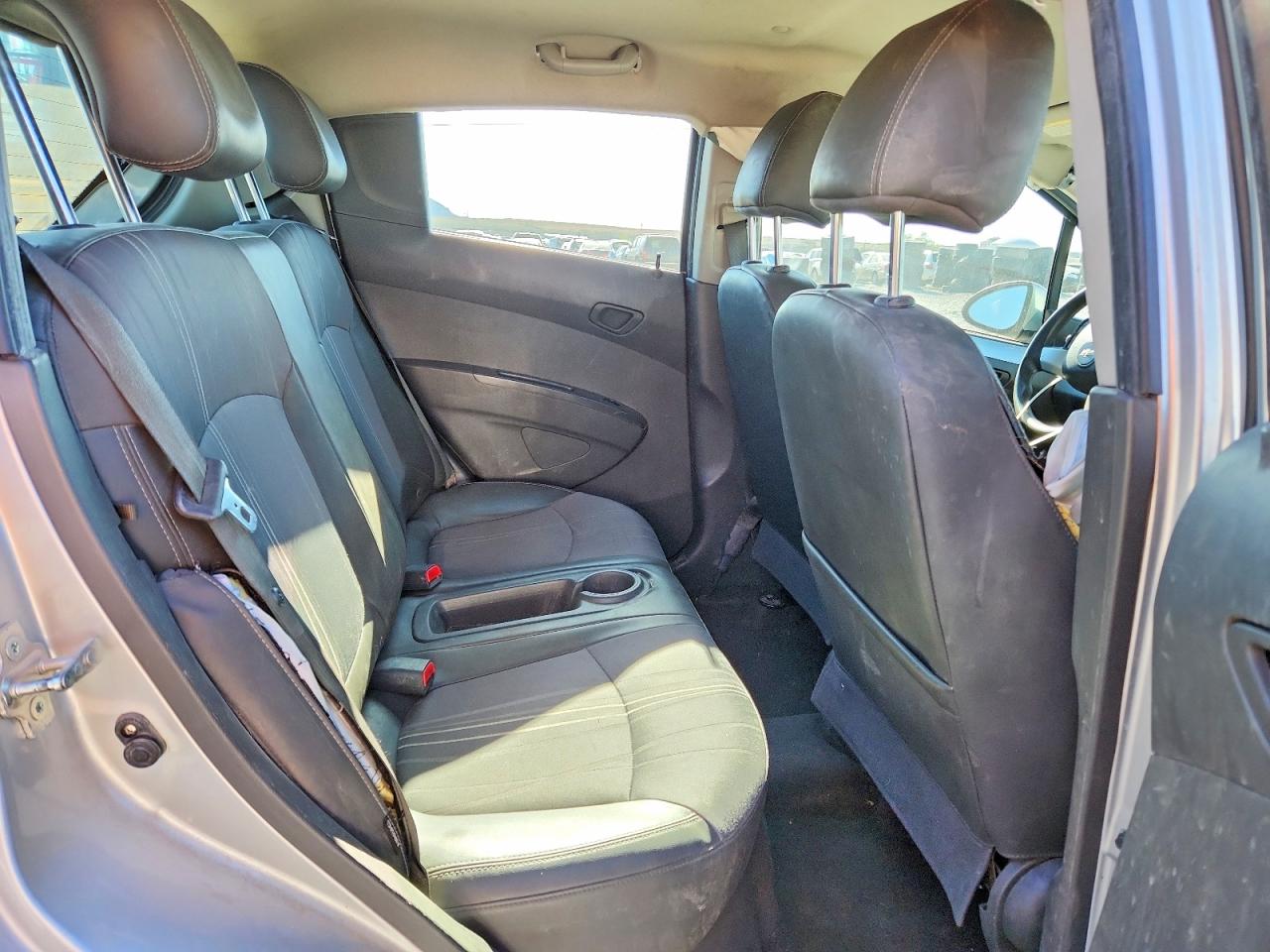 2015 CHEVROLET SPARK 1LT photo 28
