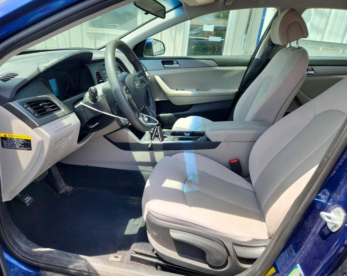 2017 HYUNDAI SONATA SE photo 7