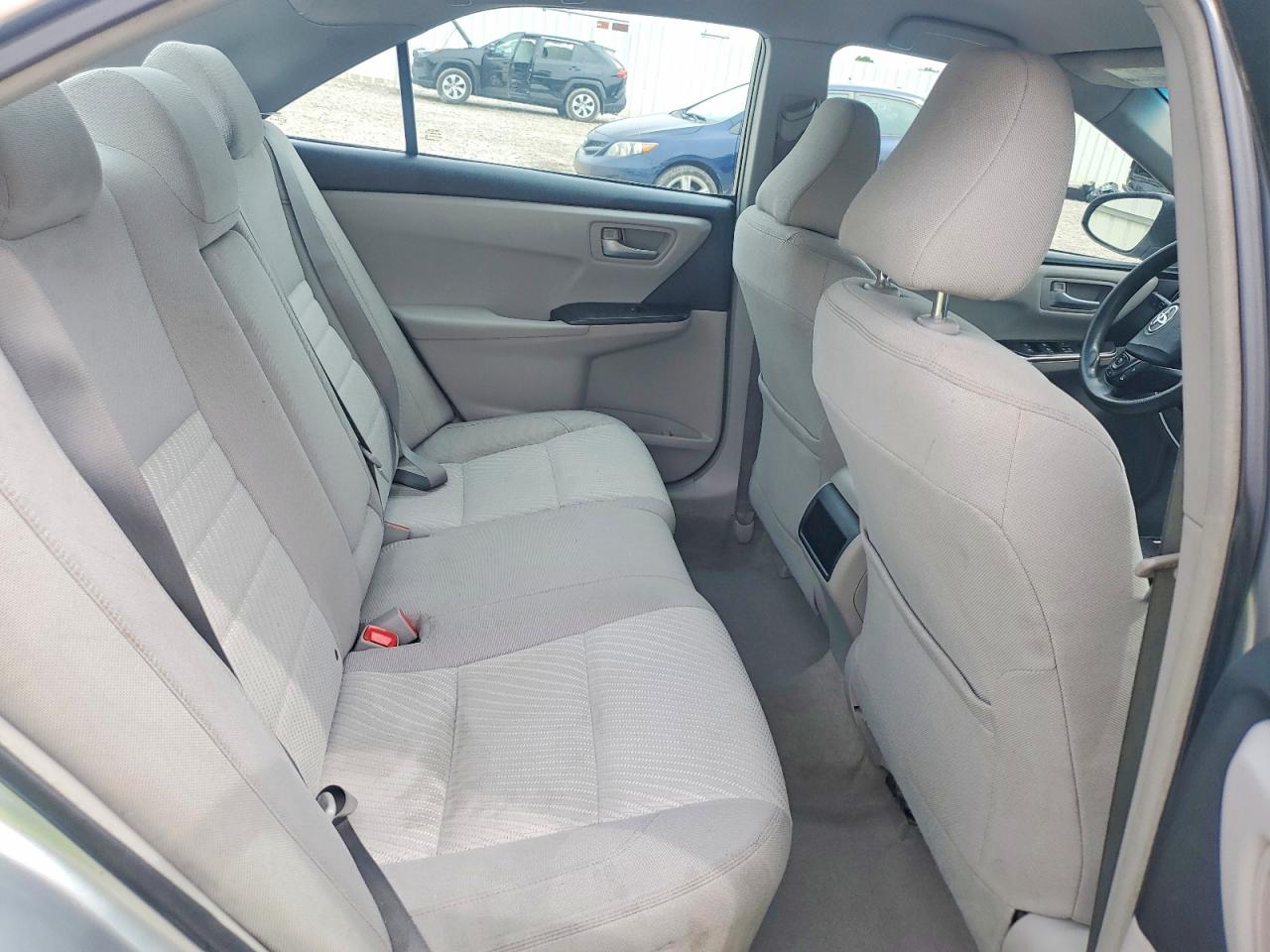 2017 TOYOTA CAMRY LE photo 19