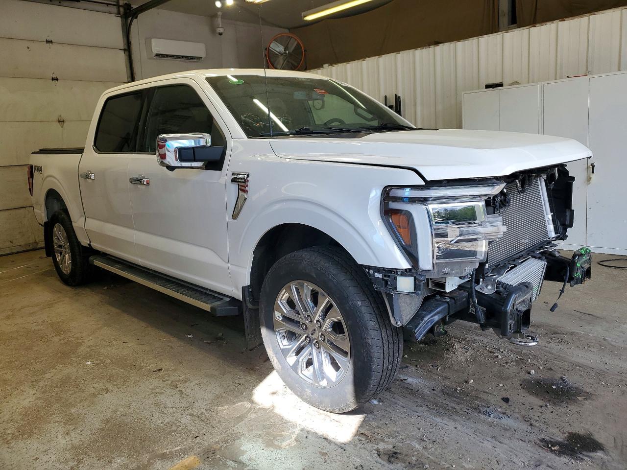 2024 FORD F150 LARIAT photo 4