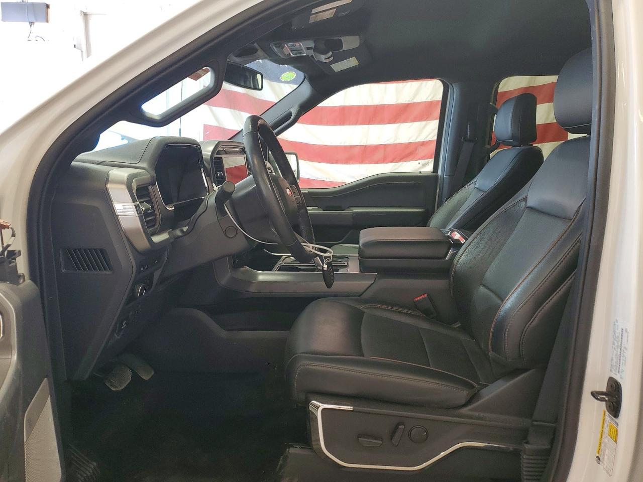 2024 FORD F150 LARIAT photo 7
