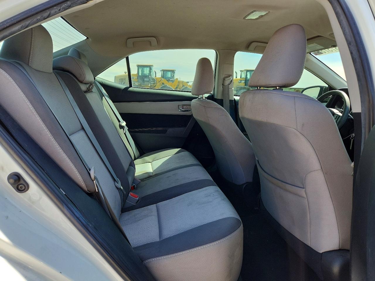 2017 TOYOTA COROLLA LE photo 28