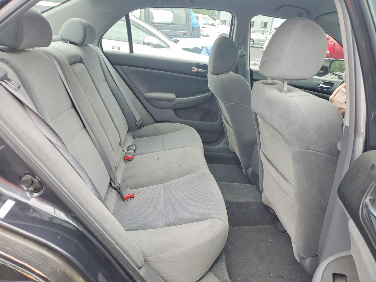 2005 HONDA ACCORD LX photo 10